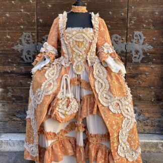 1700’S COSTUME SARA