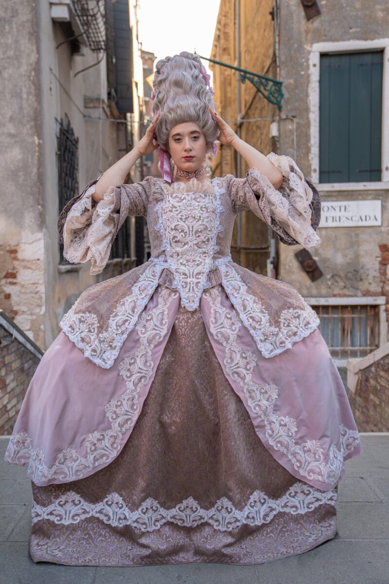 1700’S COSTUME MATILDE