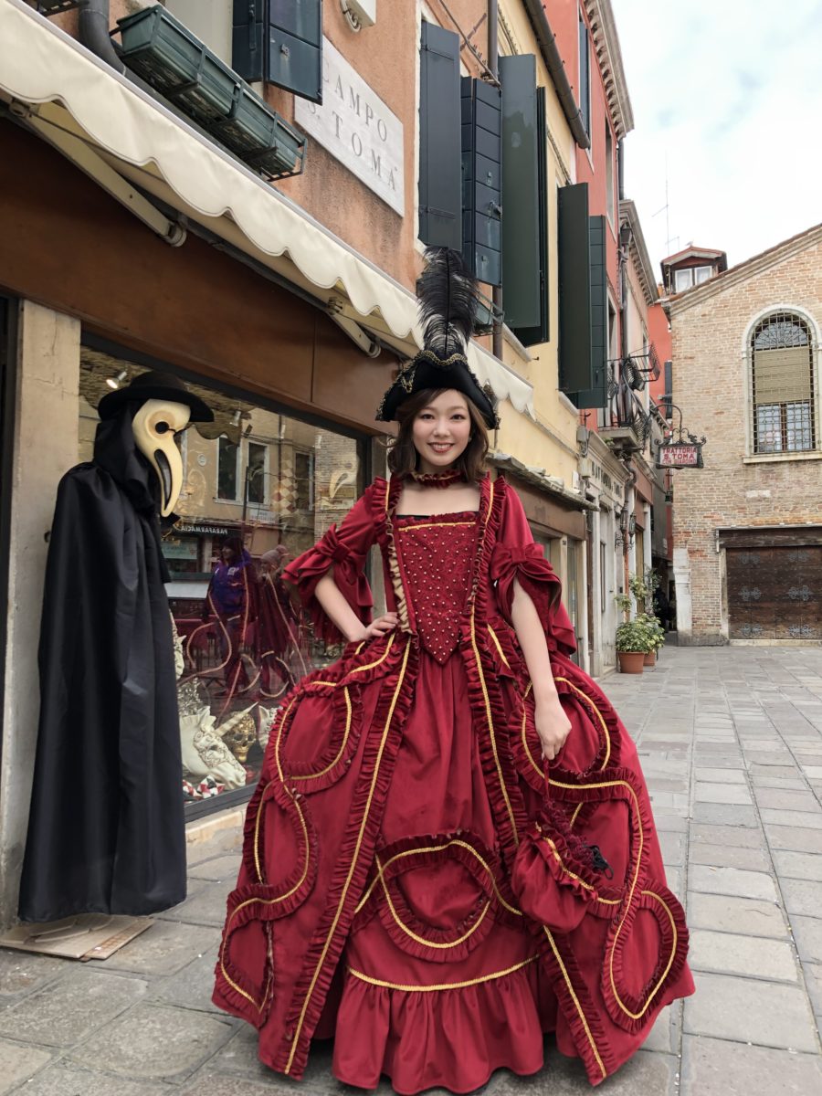 1700’s COSTUME IRIS